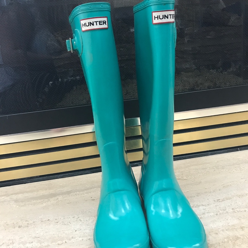 Turquoise Hunter Boots Sz. 7